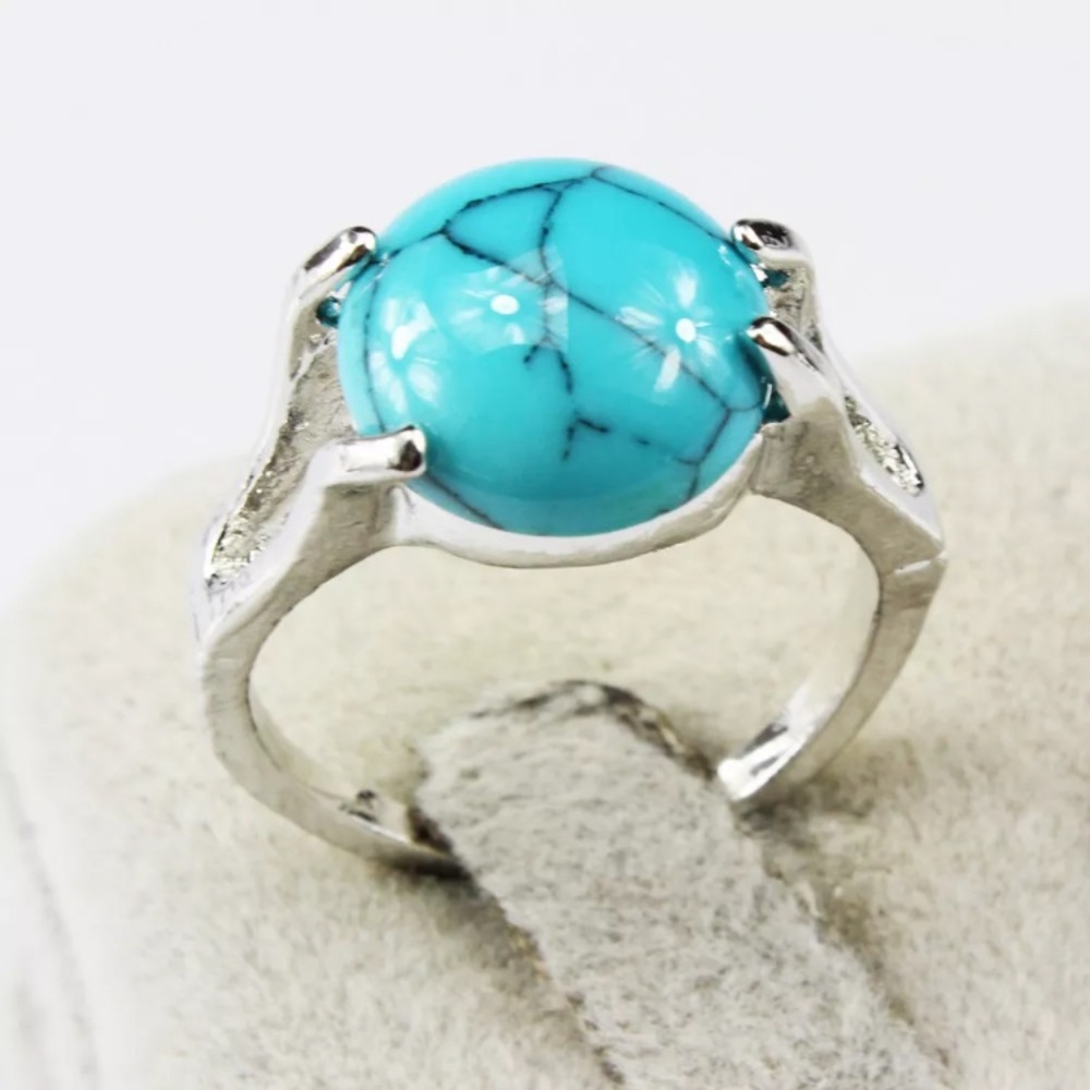 Bold turquoise Ring